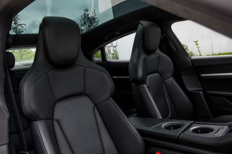 Porsche Taycan Turbo