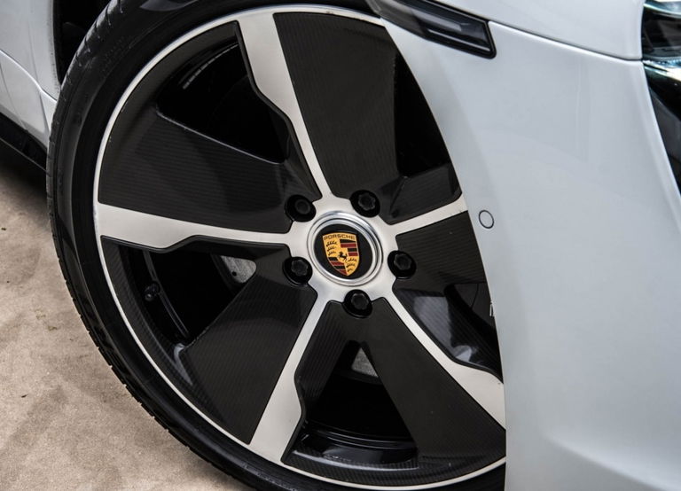 Porsche Taycan Turbo