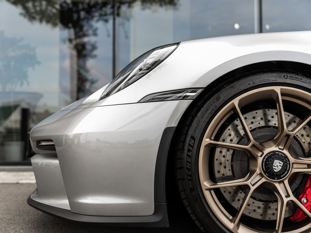 Porsche 992 GT3 Touring