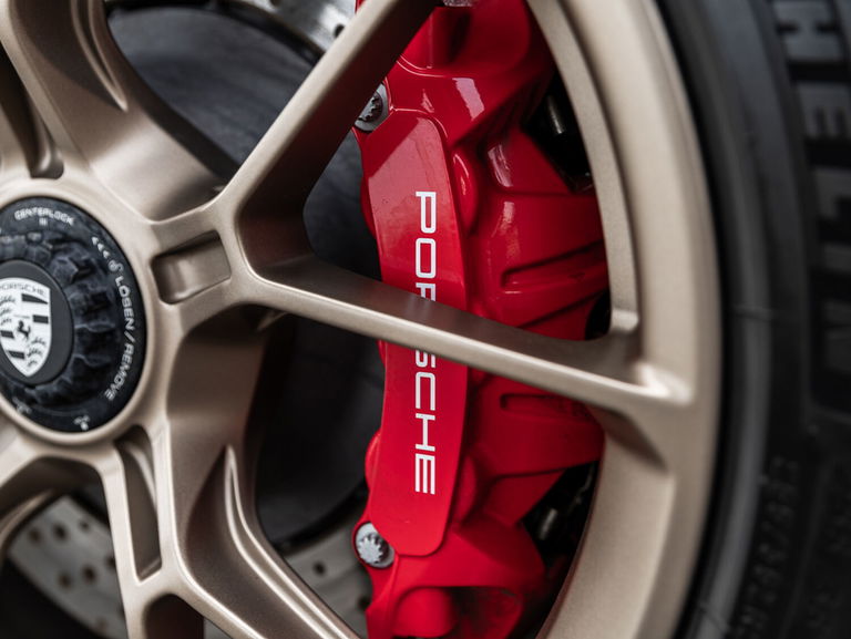 Porsche 992 GT3 Touring