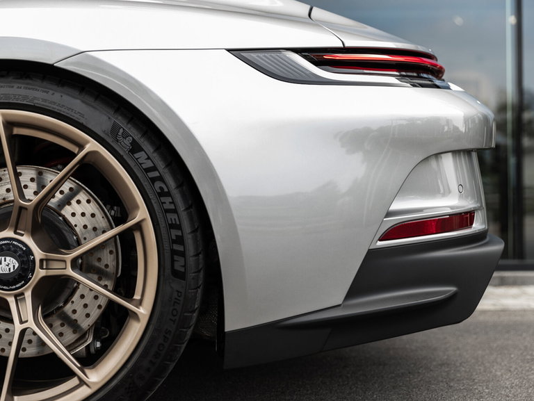Porsche 992 GT3 Touring