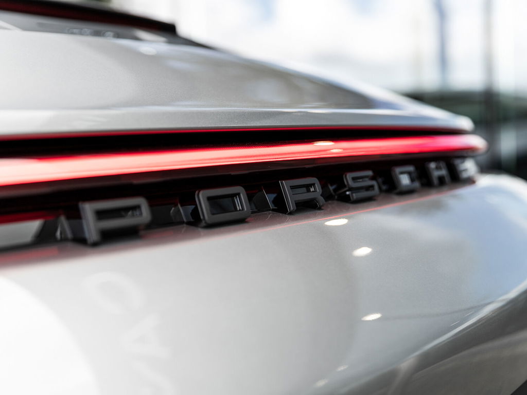 Porsche 992 GT3 Touring
