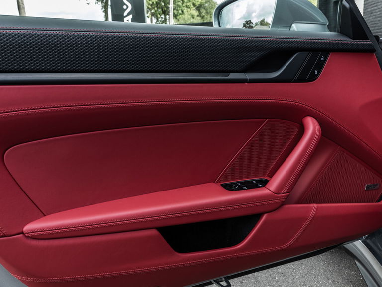 Porsche 992 GT3 Touring