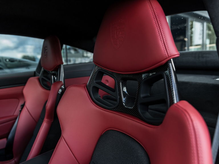 Porsche 992 GT3 Touring