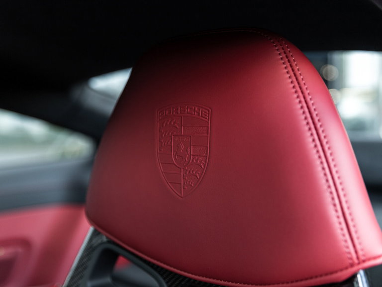 Porsche 992 GT3 Touring