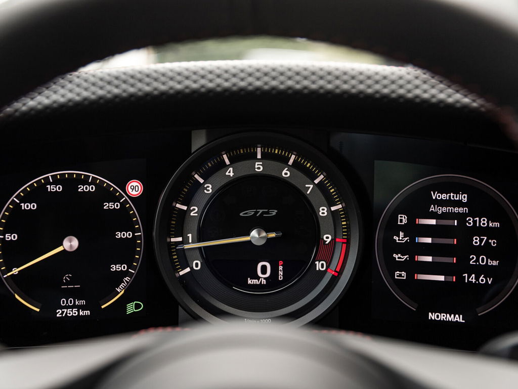 Porsche 992 GT3 Touring