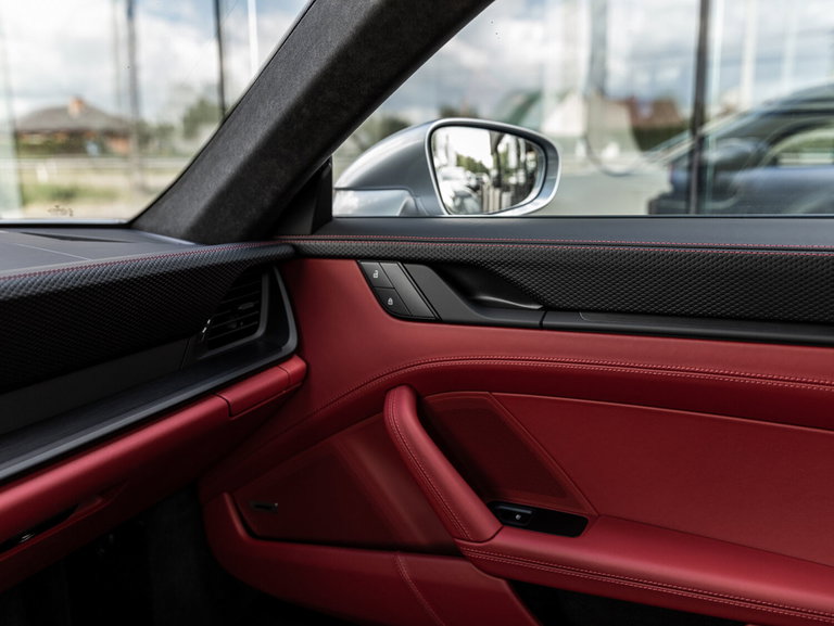 Porsche 992 GT3 Touring