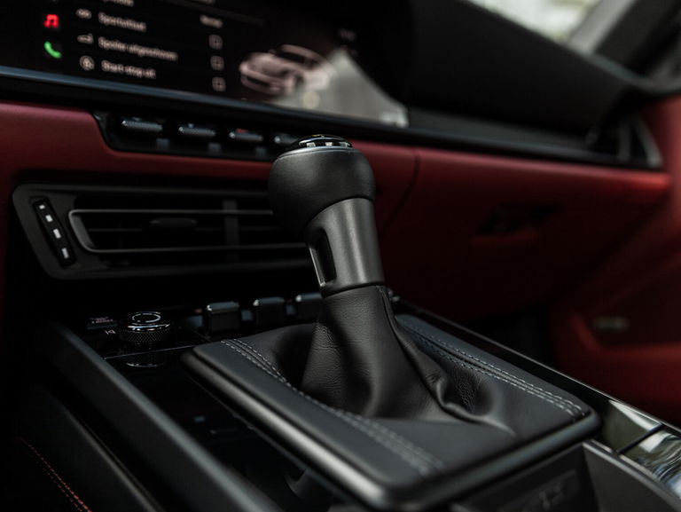 Porsche 992 GT3 Touring