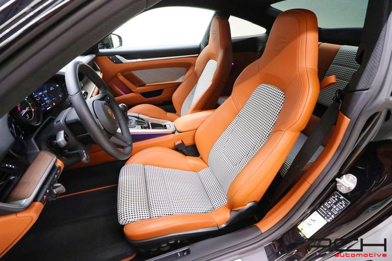 Porsche 992 Sport Classic