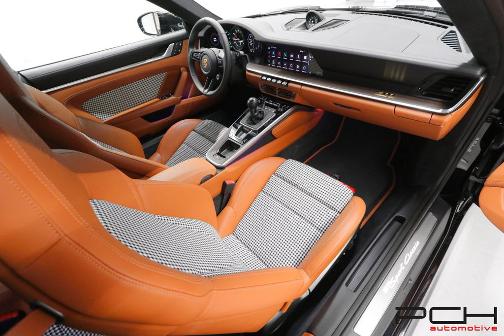 Porsche 992 Sport Classic
