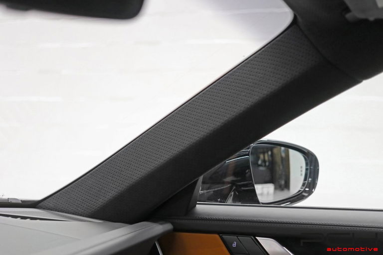 Porsche 992 Sport Classic