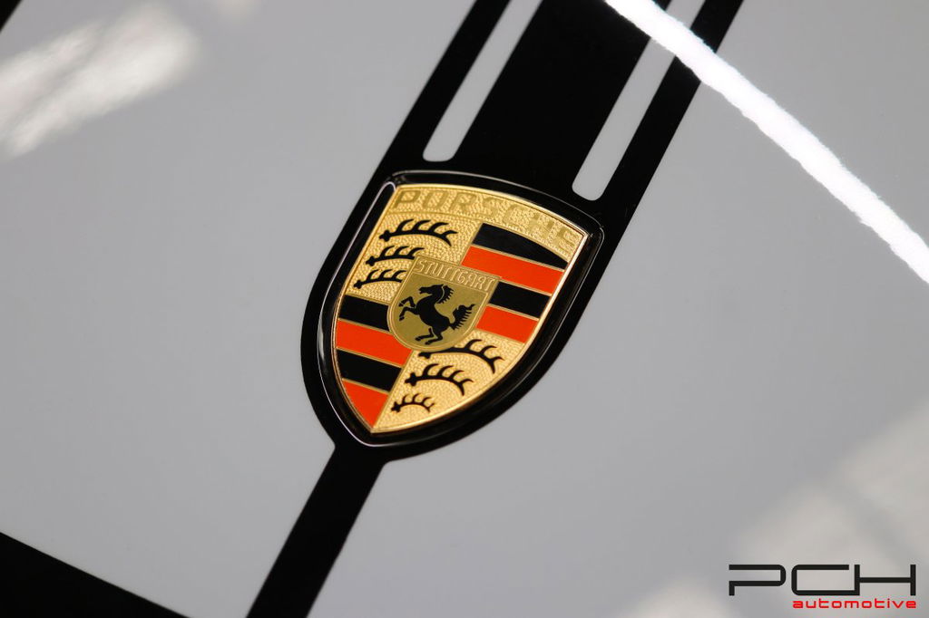 Porsche 992 Sport Classic