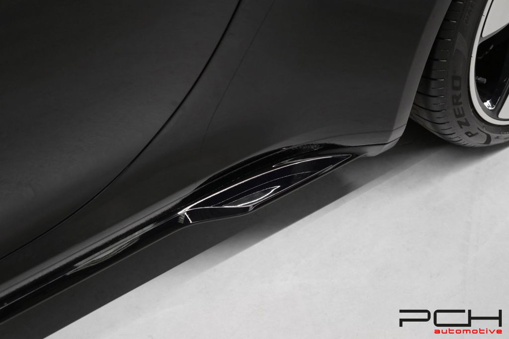 Porsche 992 Sport Classic