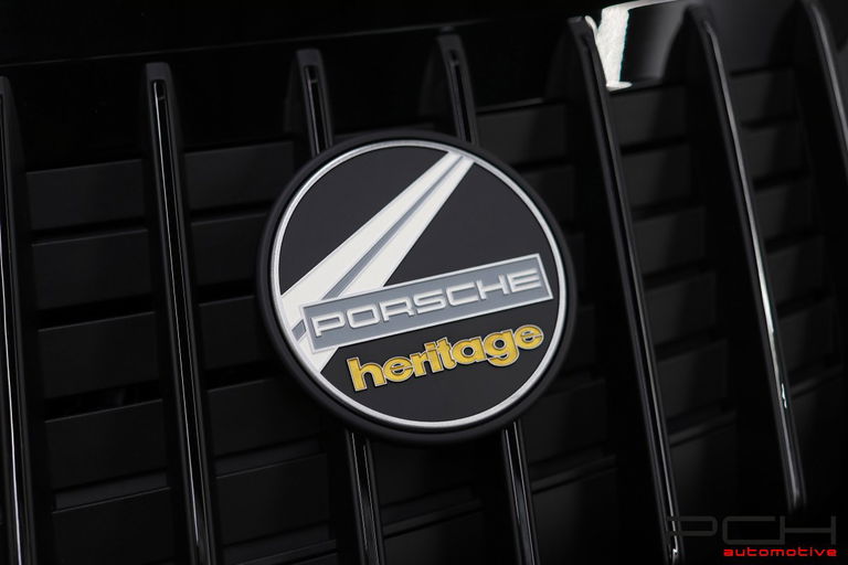 Porsche 992 Sport Classic