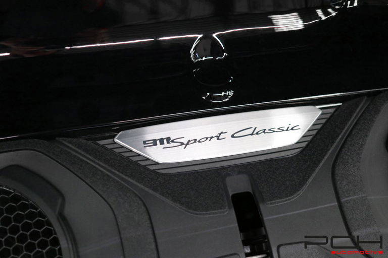 Porsche 992 Sport Classic