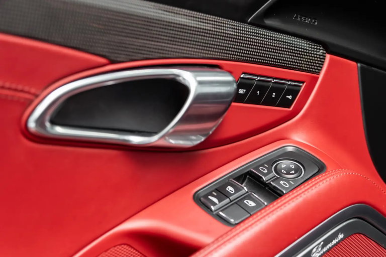 Porsche 991.2 Carrera 4 GTS