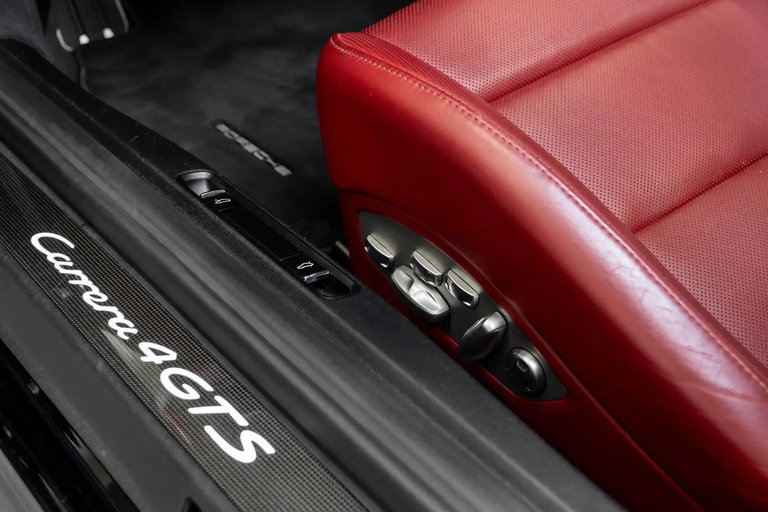 Porsche 991.2 Carrera 4 GTS