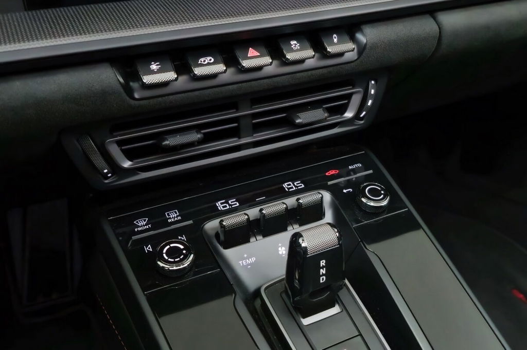 Porsche 992 Targa 4 GTS