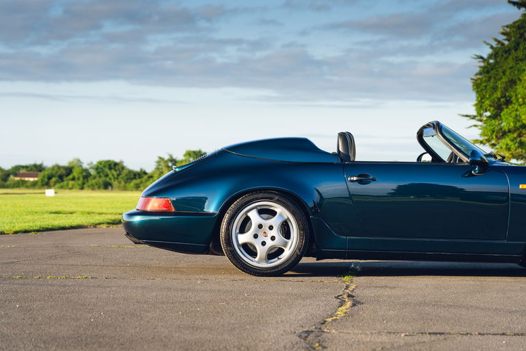 Porsche 964 Carrera 2 Speedster
