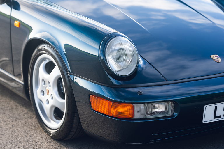 Porsche 964 Carrera 2 Speedster