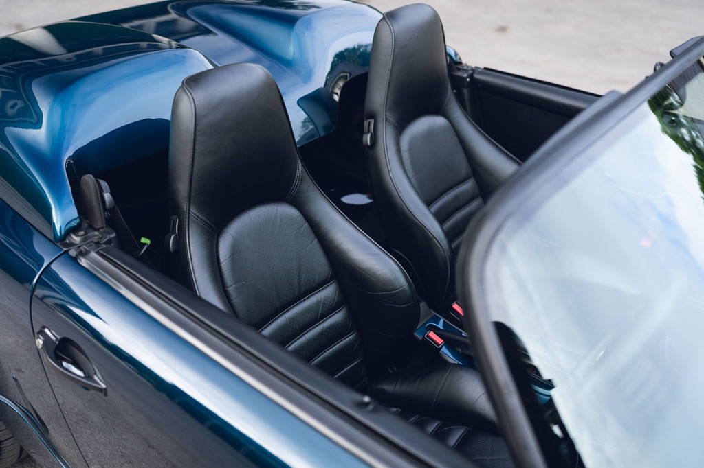 Porsche 964 Carrera 2 Speedster