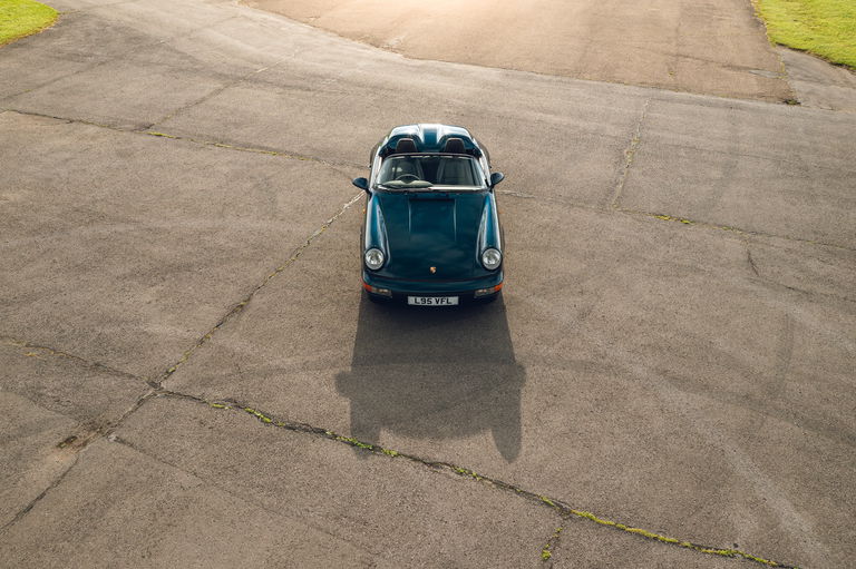 Porsche 964 Carrera 2 Speedster