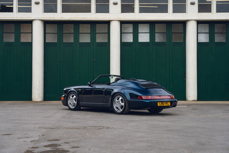 Porsche 964 Carrera 2 Speedster