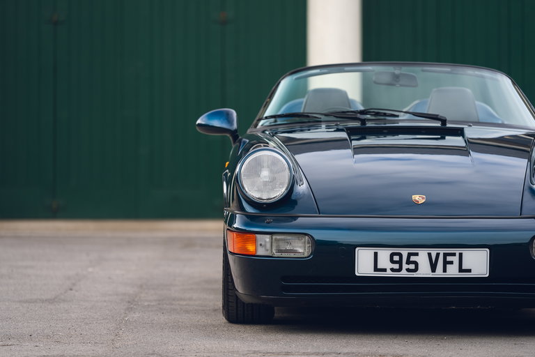 Porsche 964 Carrera 2 Speedster