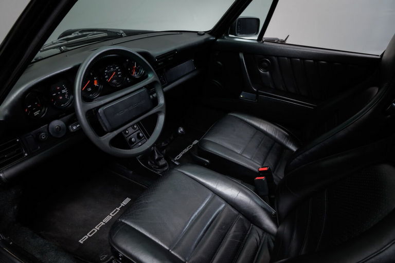 Porsche 911 Carrera 3.2