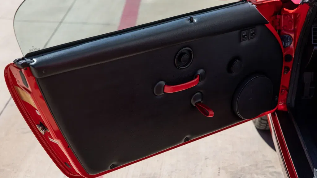 Porsche 964 Carrera 2 Speedster