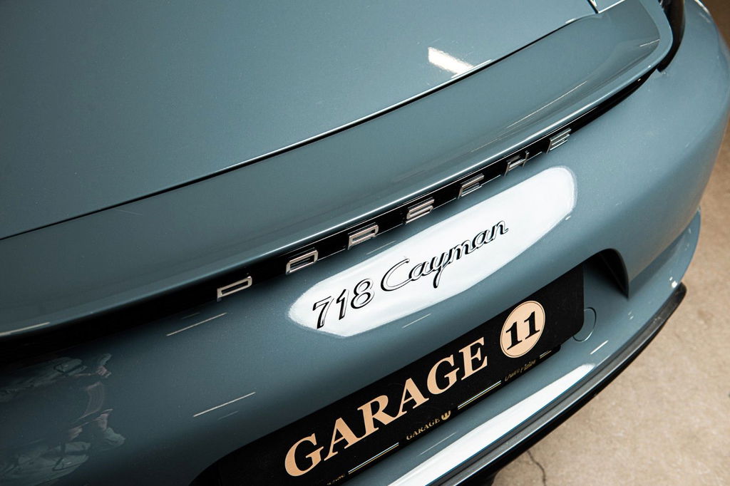 Porsche 718 Cayman