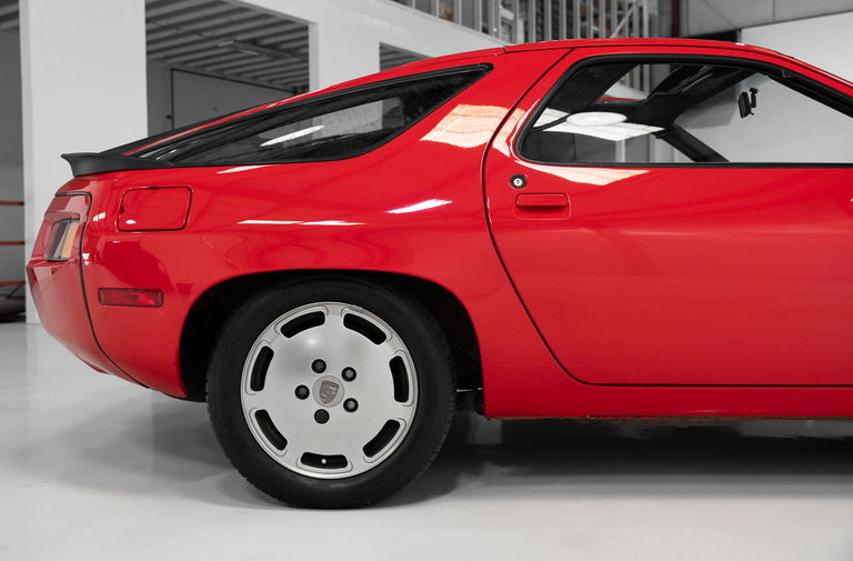 Porsche 928 S