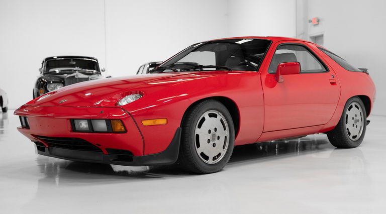 Porsche 928 S