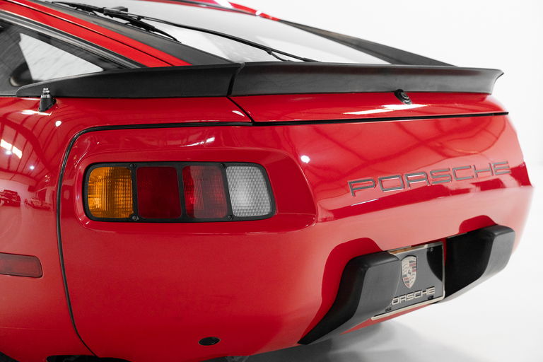 Porsche 928 S