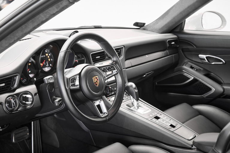 Porsche 991.2 Carrera 4 GTS