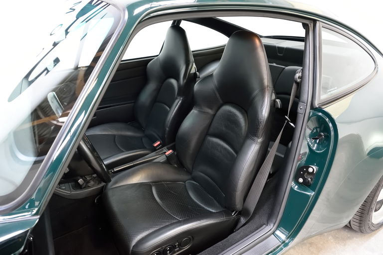 Porsche 993 Carrera 4
