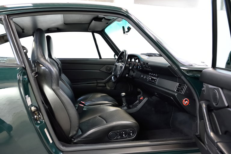 Porsche 993 Carrera 4