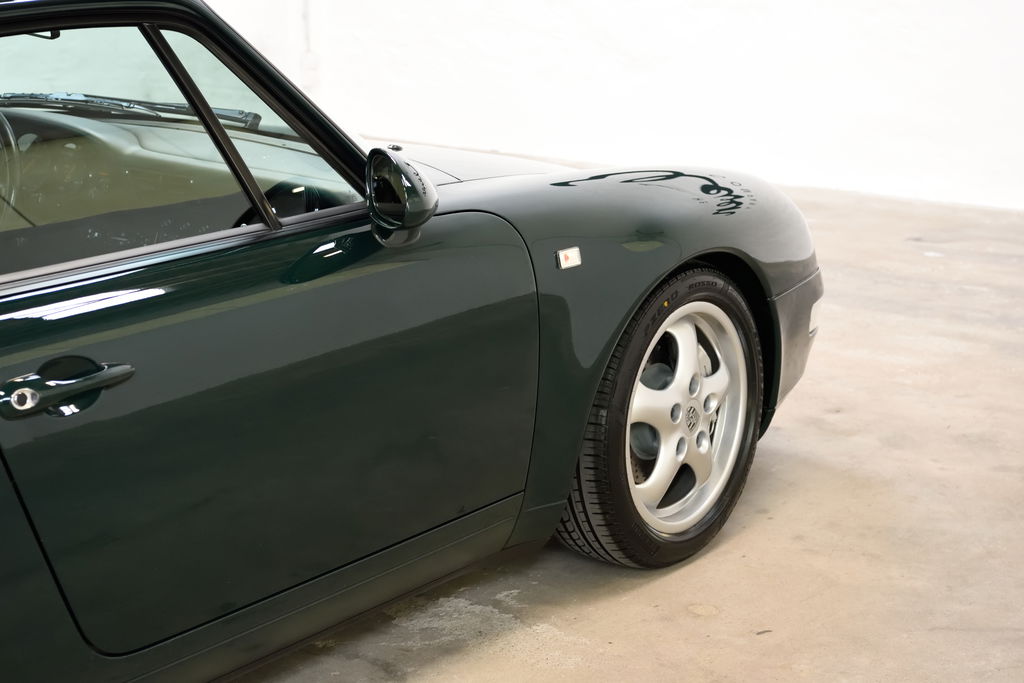 Porsche 993 Carrera 4
