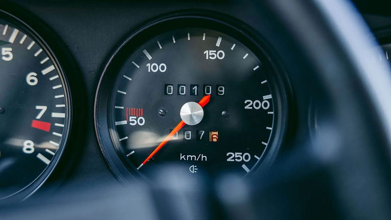 Porsche 911 S (F-Modell)