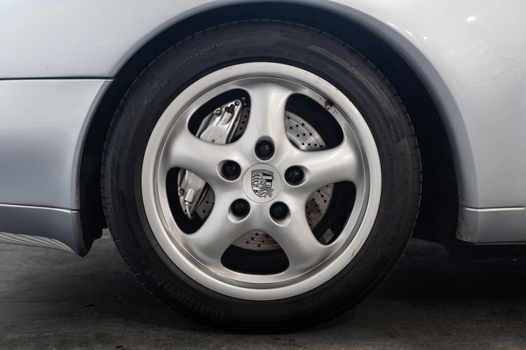 Porsche 993 Carrera 4