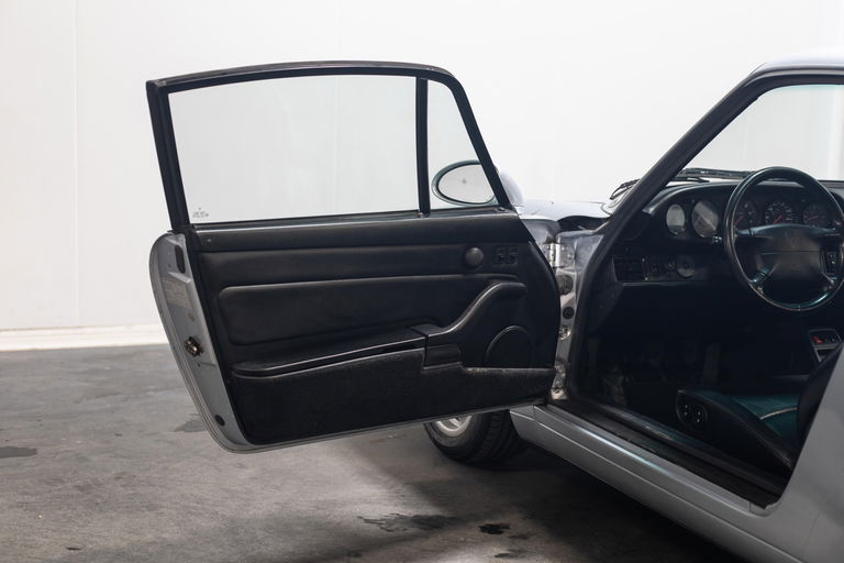 Porsche 993 Carrera 4