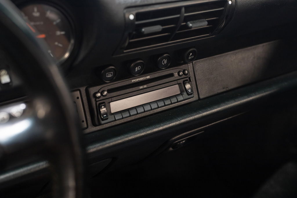 Porsche 993 Carrera 4