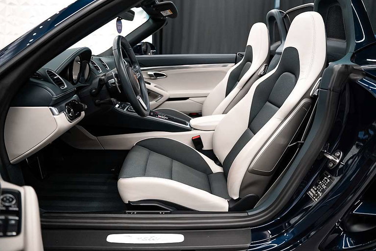 Porsche 718 Boxster S