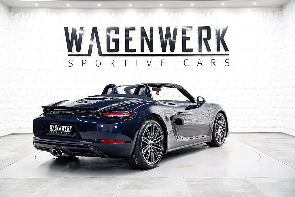 Porsche 718 Boxster S