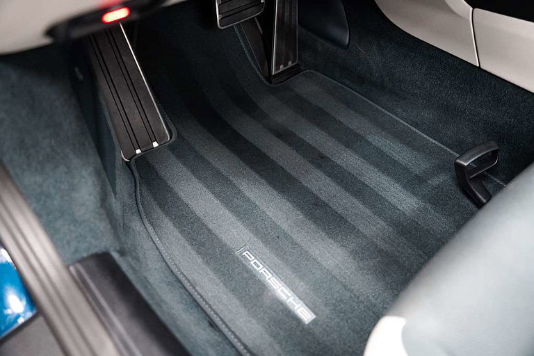 Porsche 718 Boxster S