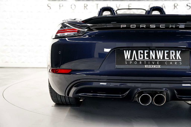 Porsche 718 Boxster S