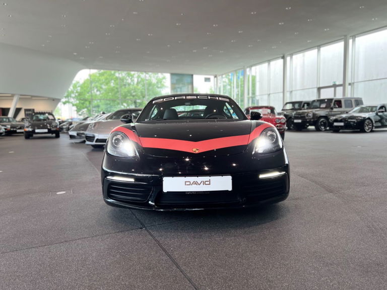 Porsche 718 Cayman