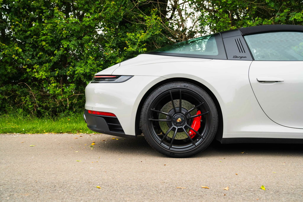 Porsche 992 Targa 4 GTS