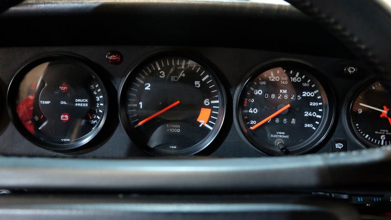 Porsche 911 Carrera 3.2