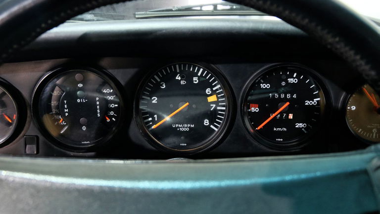 Porsche 911 Carrera (US)